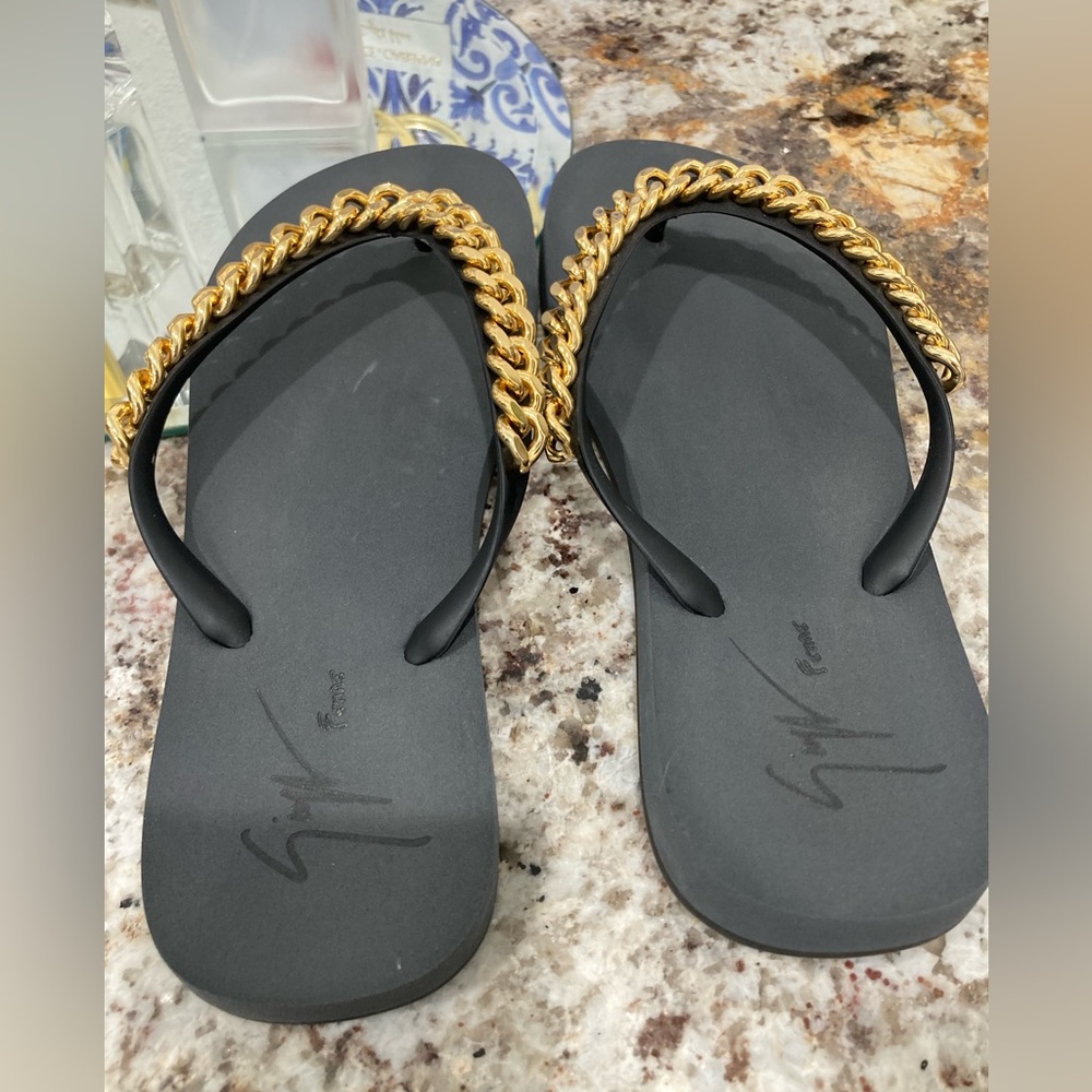 Sandals - Picture 6 of 6